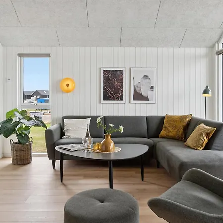 Amazing In With Sauna Богенсе