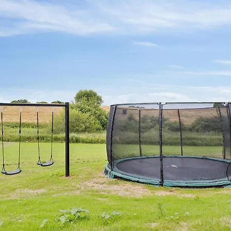 Дом отдыха Amazing In With Sauna Богенсе